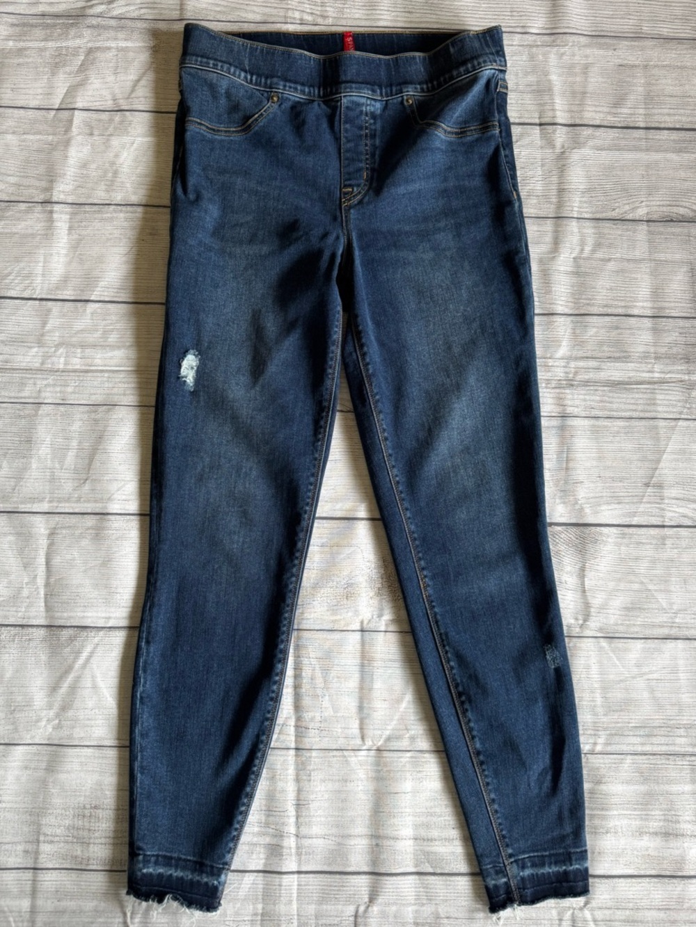 SPANX Distressed Skinny Jeans Dark Wash Raw Hem Pull-On Jeggings Size M - Picture 8 of 12